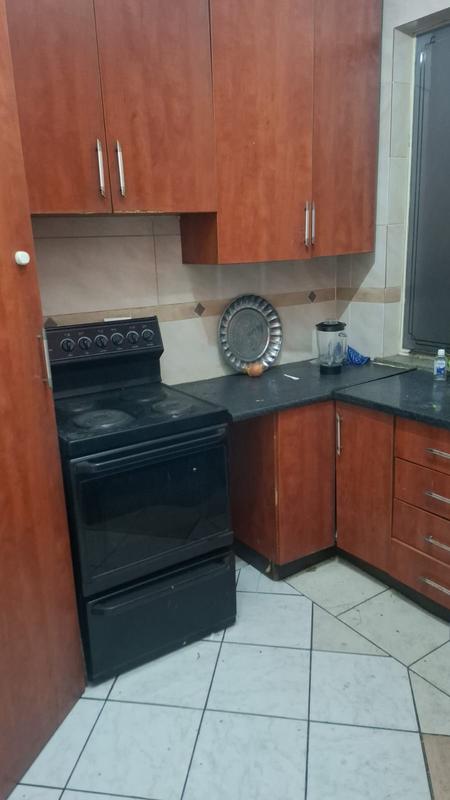 2 Bedroom Property for Sale in Kew Gauteng