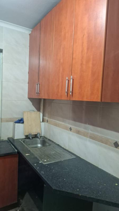 2 Bedroom Property for Sale in Kew Gauteng