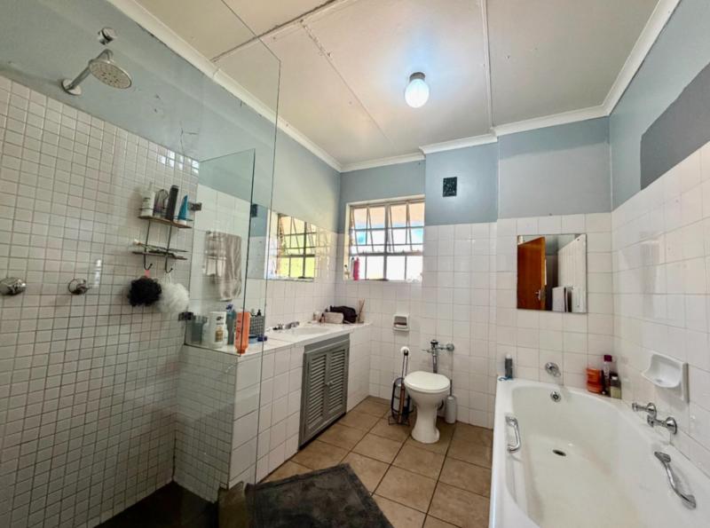 2 Bedroom Property for Sale in Waterkloof Glen Gauteng