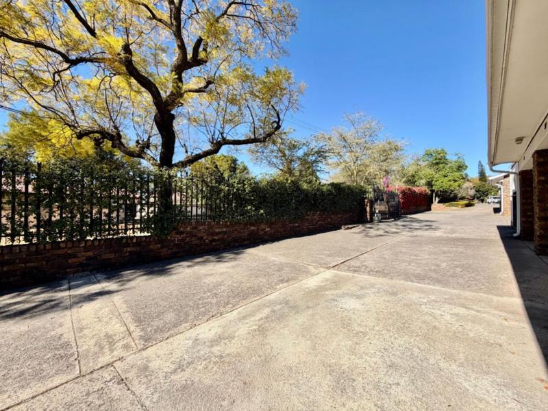 2 Bedroom Property for Sale in Waterkloof Glen Gauteng