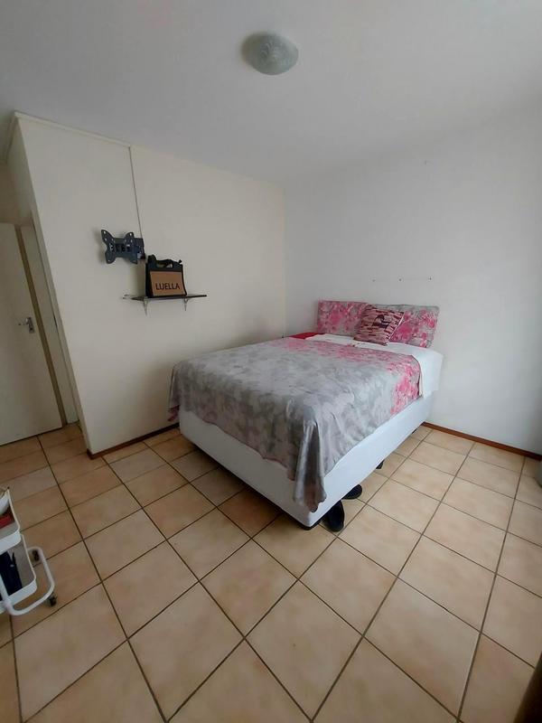 To Let 2 Bedroom Property for Rent in Wilro Park Gauteng