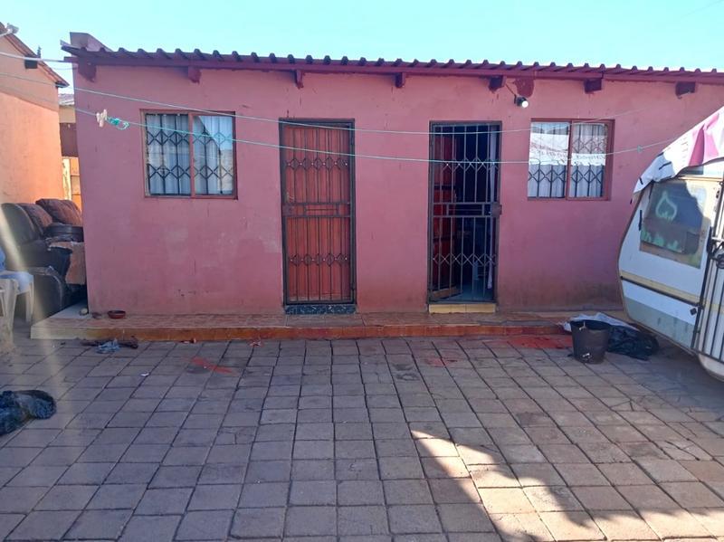 0 Bedroom Property for Sale in Mohlakeng Gauteng
