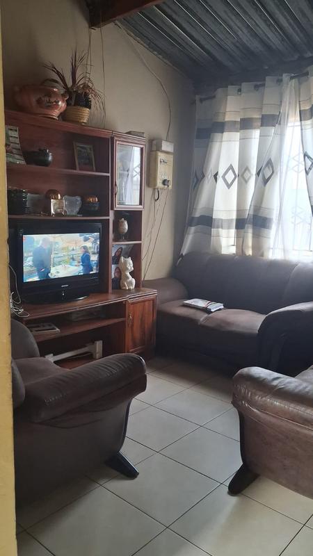 2 Bedroom Property for Sale in Palm Ridge Gauteng