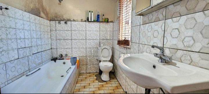 6 Bedroom Property for Sale in Benoni Central Gauteng