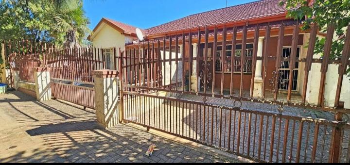 6 Bedroom Property for Sale in Benoni Central Gauteng