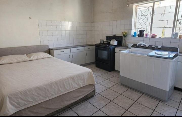6 Bedroom Property for Sale in Benoni Central Gauteng