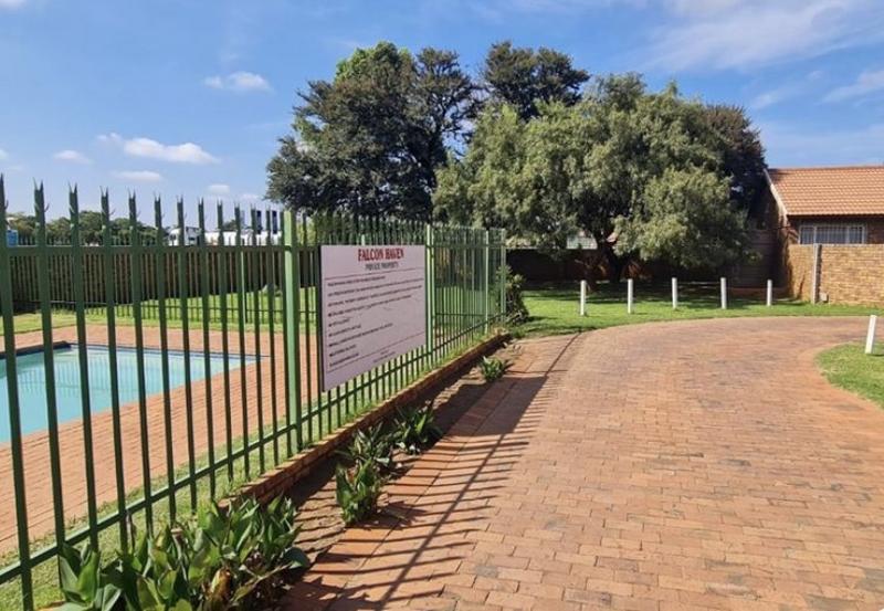 2 Bedroom Property for Sale in Terenure Gauteng