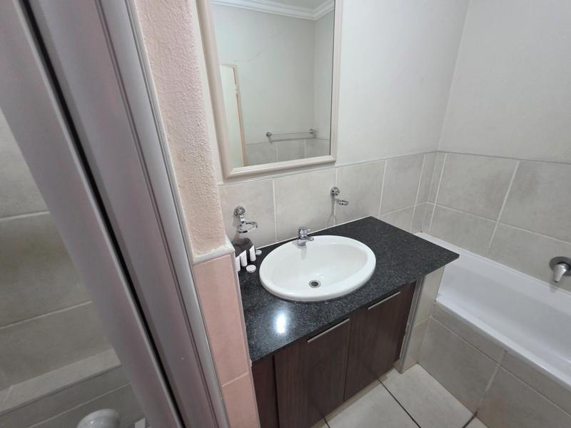 To Let 2 Bedroom Property for Rent in Sandton Central Gauteng