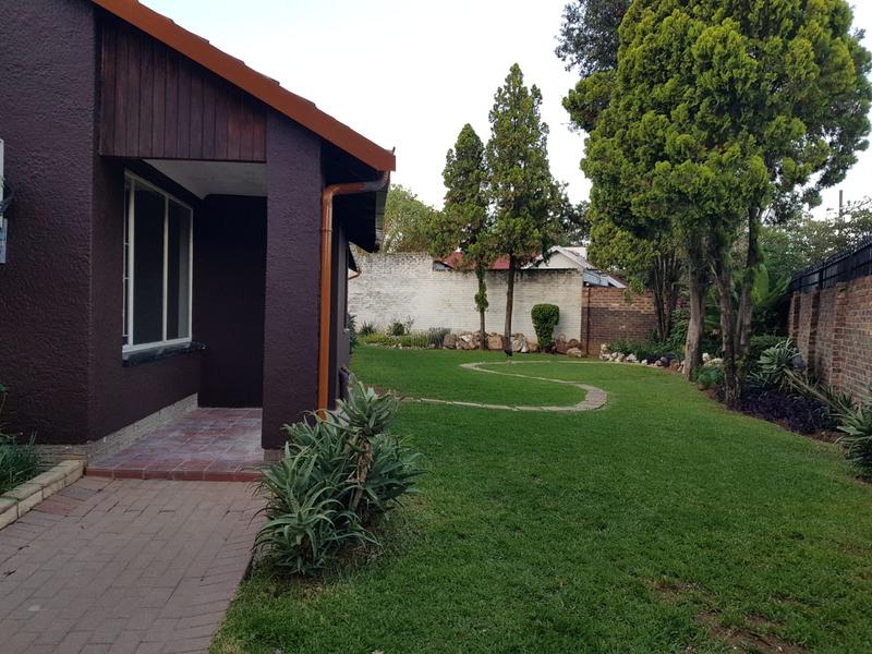 To Let 1 Bedroom Property for Rent in Bordeaux Gauteng