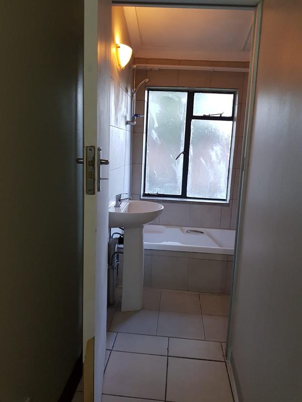 To Let 1 Bedroom Property for Rent in Bordeaux Gauteng