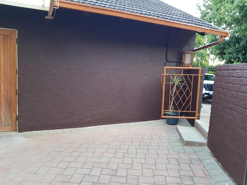 To Let 1 Bedroom Property for Rent in Bordeaux Gauteng