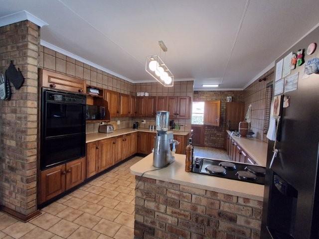 4 Bedroom Property for Sale in Vanderbijlpark SE 3 Gauteng