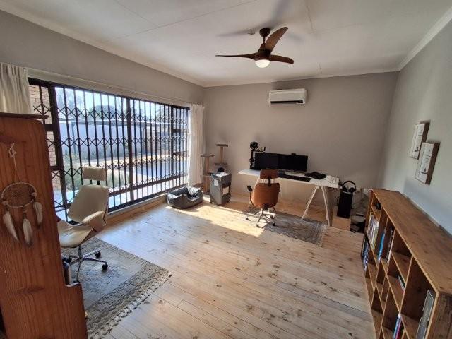 4 Bedroom Property for Sale in Vanderbijlpark SE 3 Gauteng
