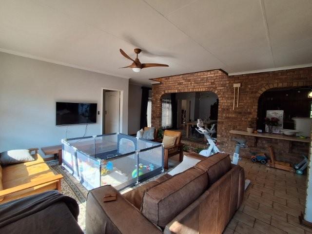 4 Bedroom Property for Sale in Vanderbijlpark SE 3 Gauteng