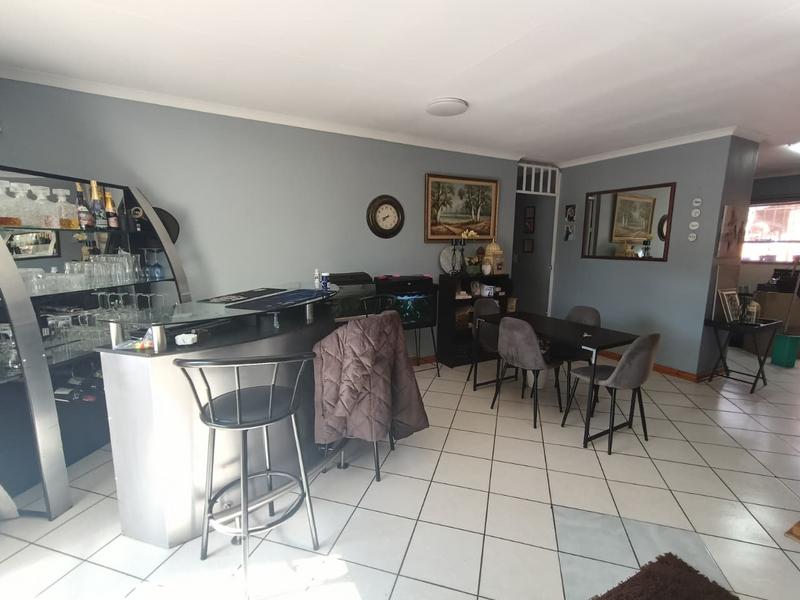 3 Bedroom Property for Sale in Casseldale Gauteng