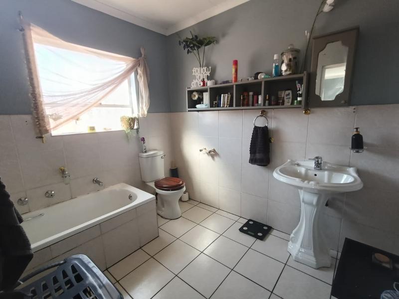 3 Bedroom Property for Sale in Casseldale Gauteng