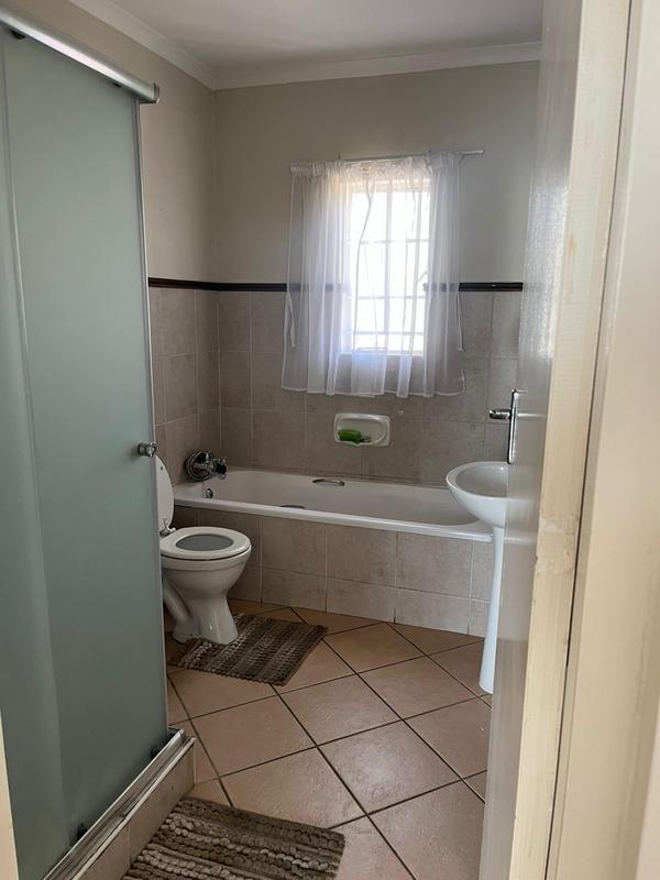 To Let 2 Bedroom Property for Rent in Stone Ridge Gauteng