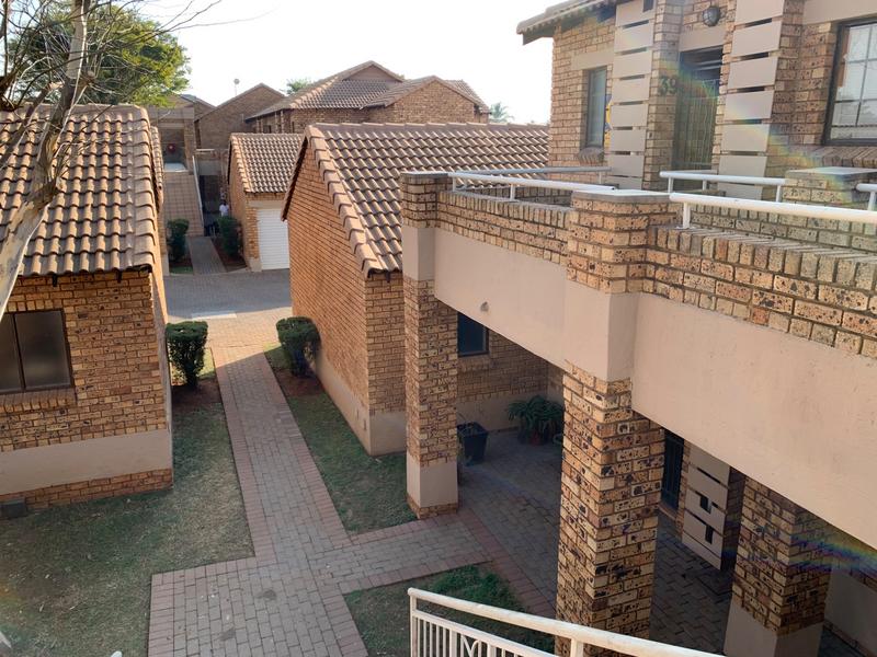 To Let 2 Bedroom Property for Rent in Stone Ridge Gauteng