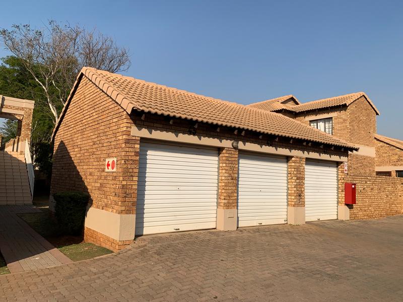 To Let 2 Bedroom Property for Rent in Stone Ridge Gauteng