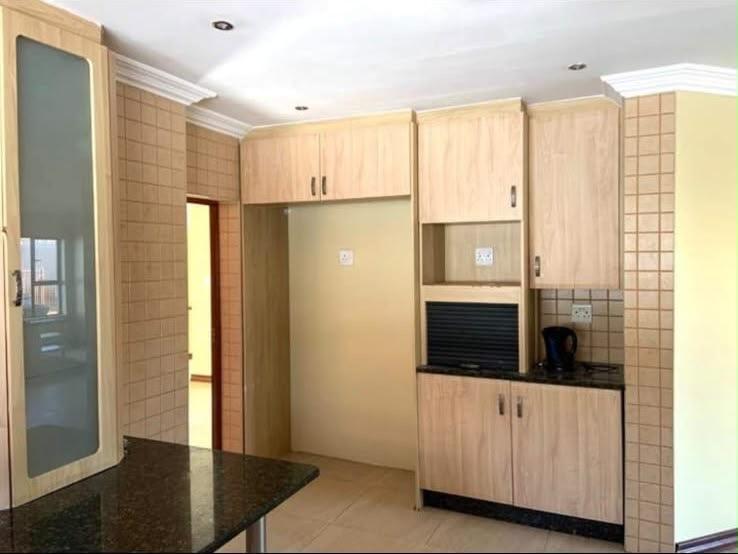 4 Bedroom Property for Sale in Eldo Meadows Gauteng