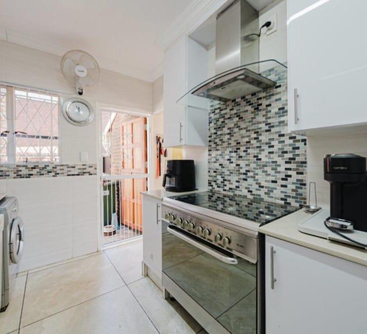 3 Bedroom Property for Sale in Brackenhurst Gauteng