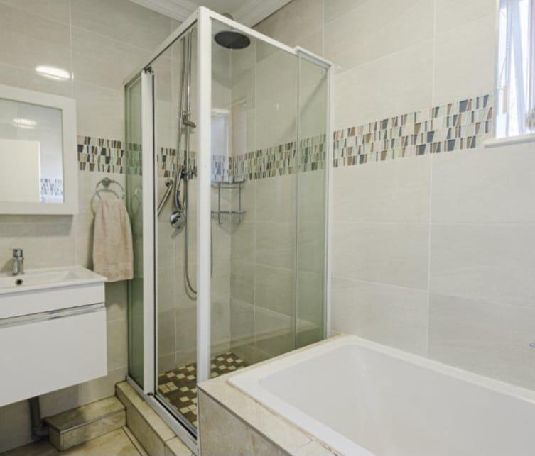 3 Bedroom Property for Sale in Brackenhurst Gauteng