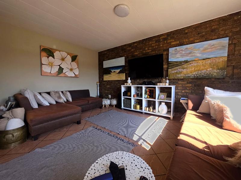 3 Bedroom Property for Sale in Albemarle Ext 2 Gauteng
