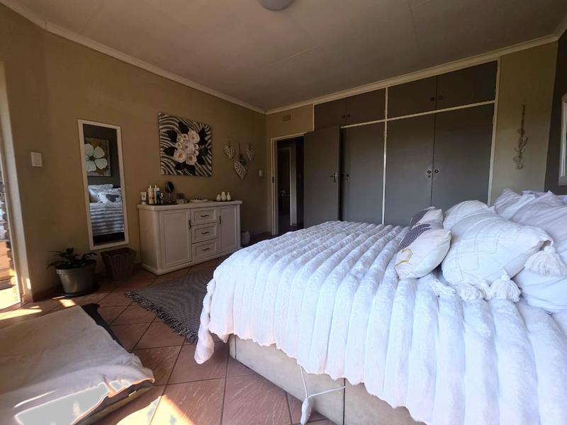 3 Bedroom Property for Sale in Albemarle Ext 2 Gauteng