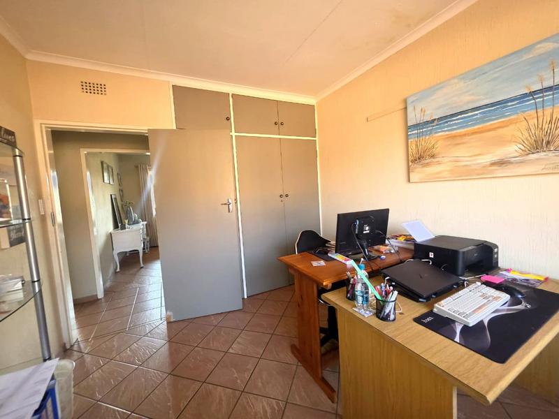 3 Bedroom Property for Sale in Albemarle Ext 2 Gauteng