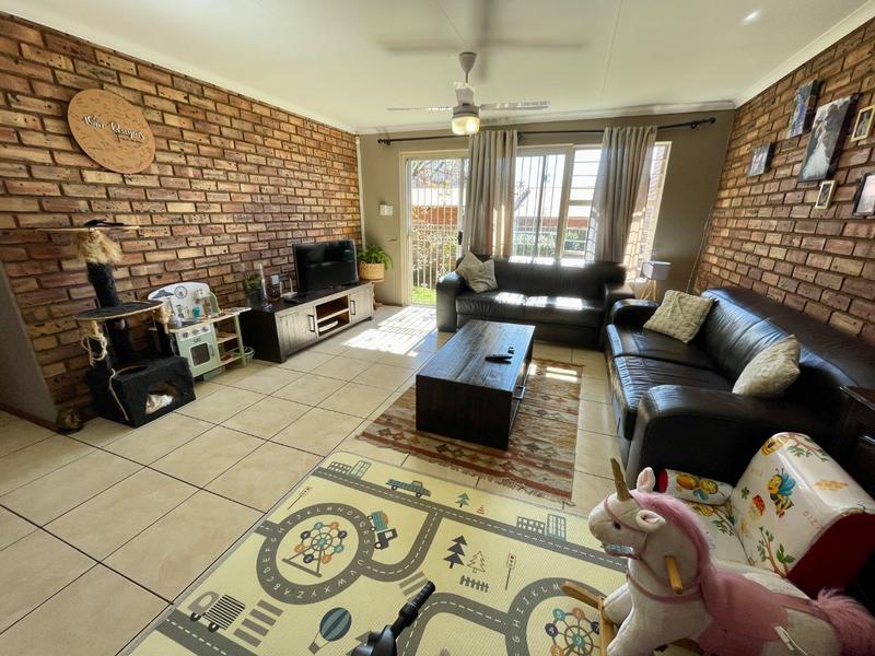 3 Bedroom Property for Sale in Noordheuwel Gauteng