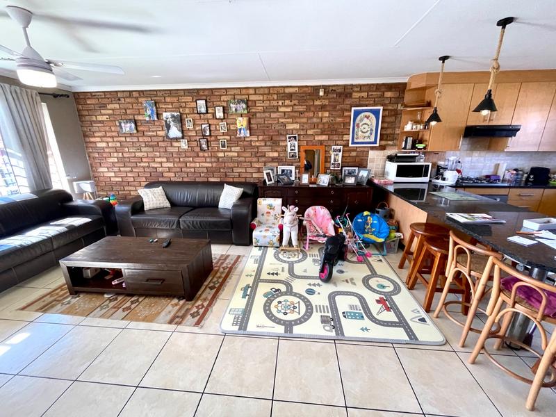 3 Bedroom Property for Sale in Noordheuwel Gauteng
