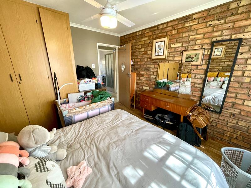 3 Bedroom Property for Sale in Noordheuwel Gauteng
