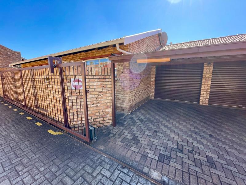 3 Bedroom Property for Sale in Noordheuwel Gauteng