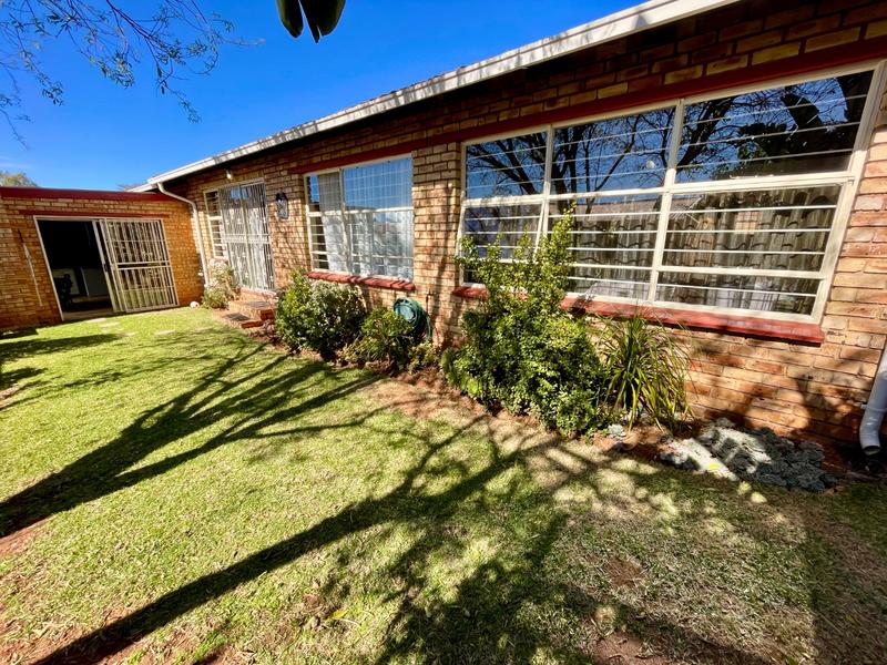 3 Bedroom Property for Sale in Noordheuwel Gauteng