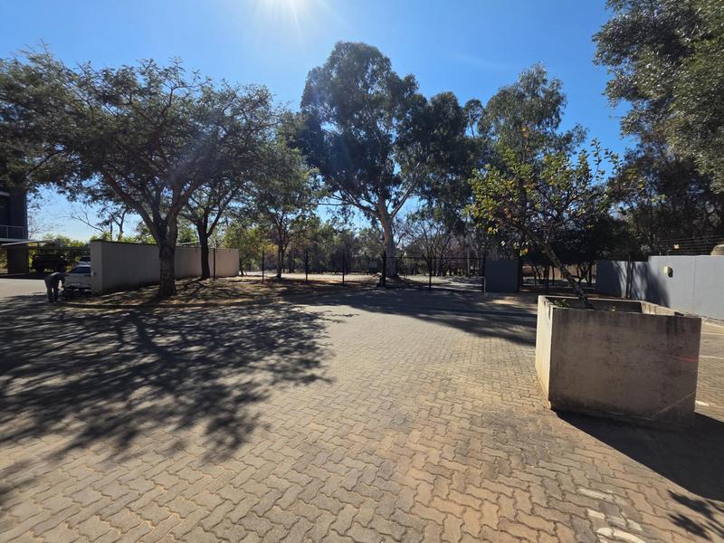 To Let Commercial Property for Rent in Shere Gauteng