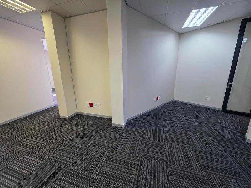 To Let Commercial Property for Rent in Shere Gauteng
