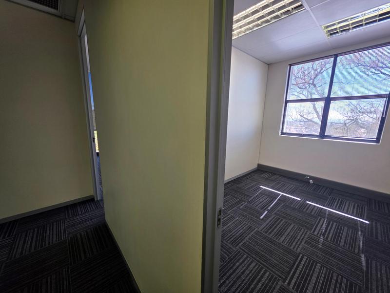 To Let Commercial Property for Rent in Shere Gauteng
