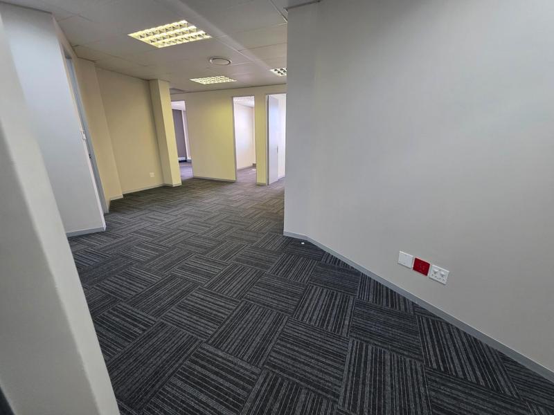 To Let Commercial Property for Rent in Shere Gauteng