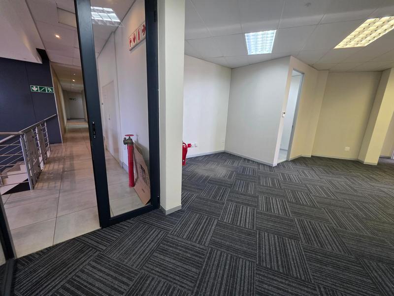To Let Commercial Property for Rent in Shere Gauteng