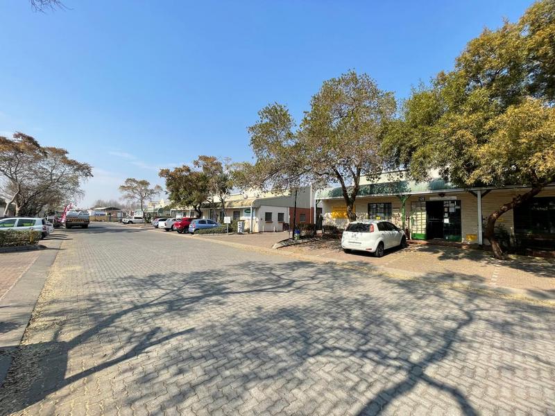 To Let Commercial Property for Rent in Hennopspark Gauteng