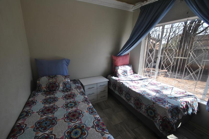 8 Bedroom Property for Sale in Dawn Park Gauteng