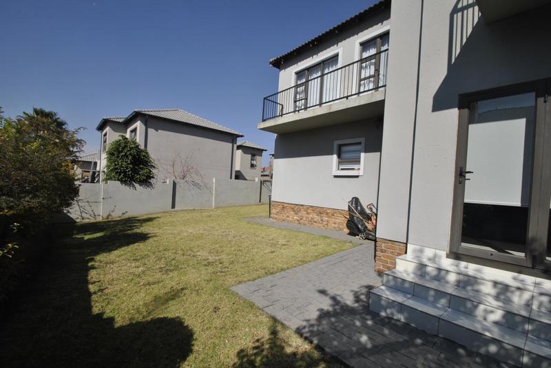 3 Bedroom Property for Sale in Thatchfield Gauteng
