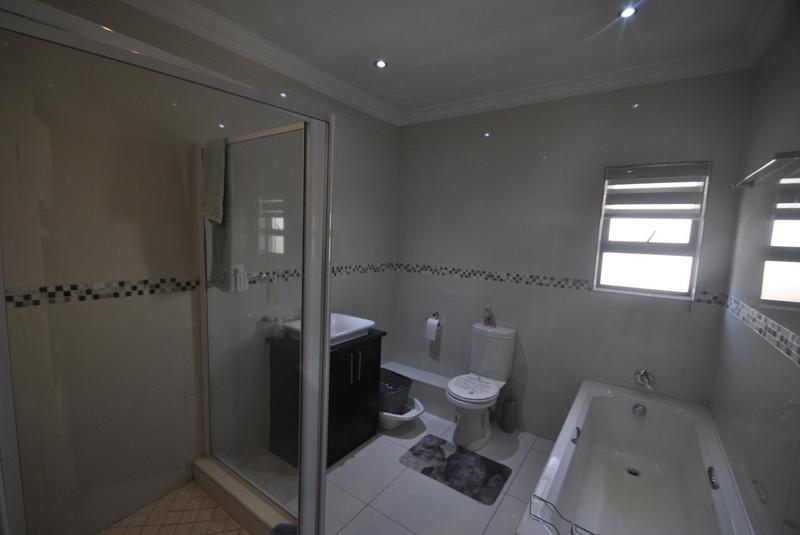 3 Bedroom Property for Sale in Thatchfield Gauteng