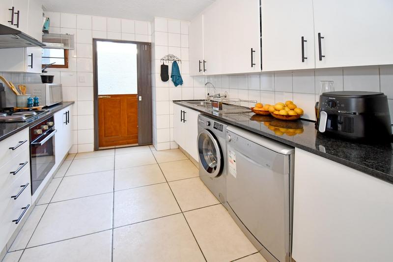 2 Bedroom Property for Sale in Morningside Gauteng
