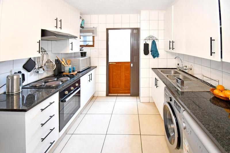2 Bedroom Property for Sale in Morningside Gauteng