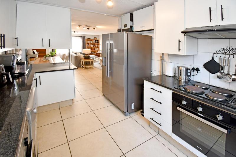 2 Bedroom Property for Sale in Morningside Gauteng