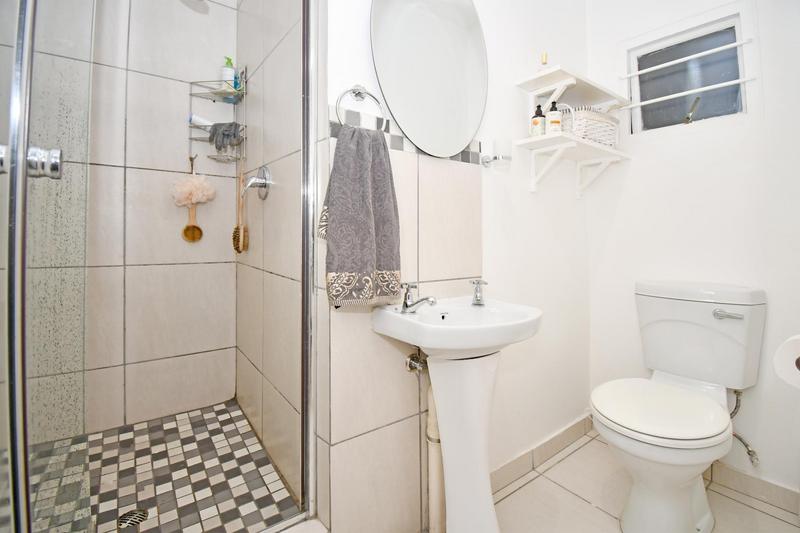 2 Bedroom Property for Sale in Morningside Gauteng