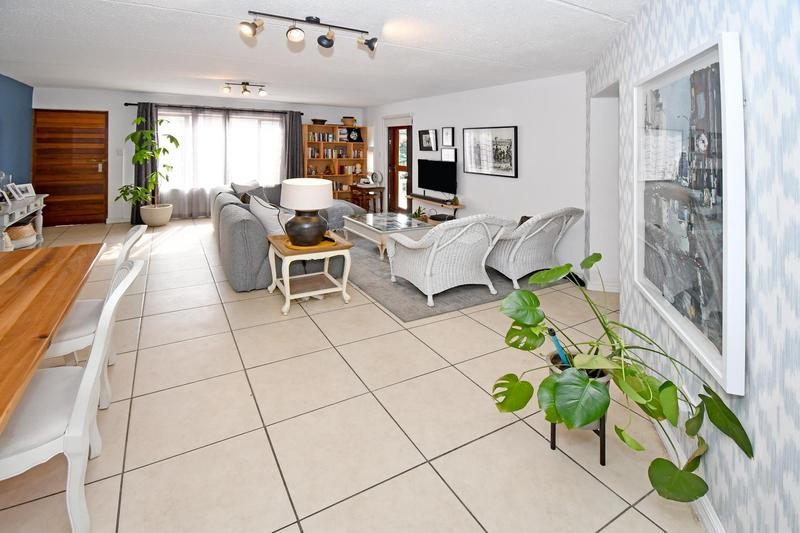 2 Bedroom Property for Sale in Morningside Gauteng