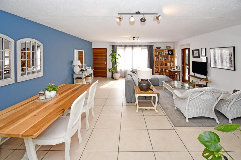 2 Bedroom Property for Sale in Morningside Gauteng