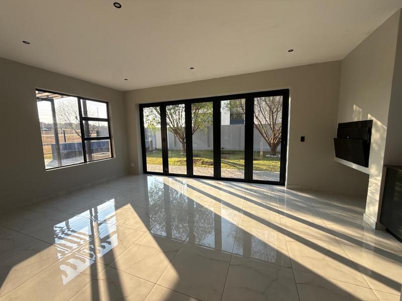 4 Bedroom Property for Sale in Midstream Meadows Gauteng